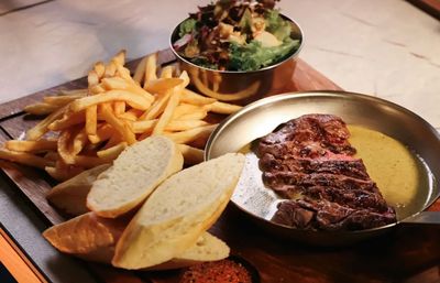 Muu Grill House
