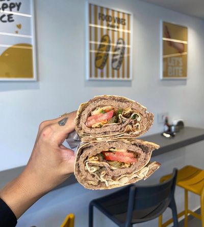 Sandwich w Bass