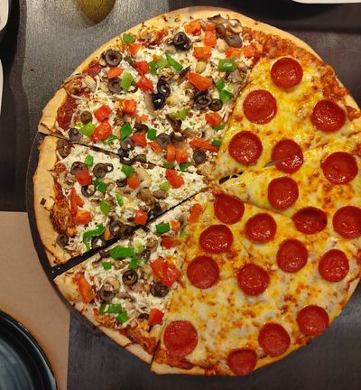 Montana's Pizza