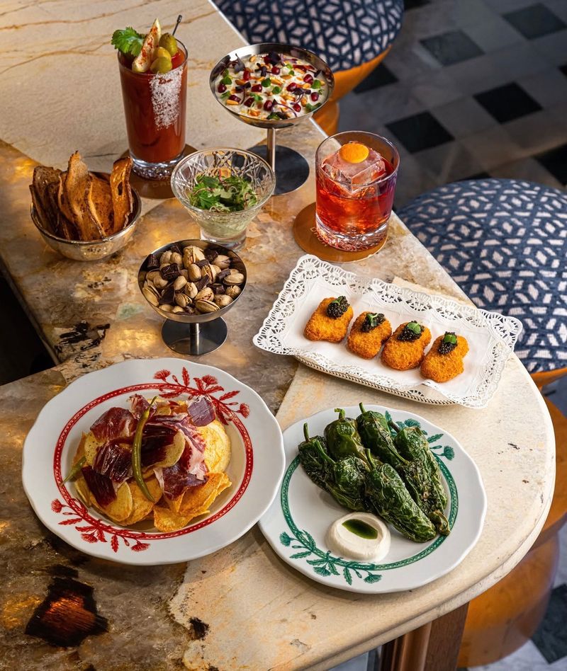 Le Dada Bistro