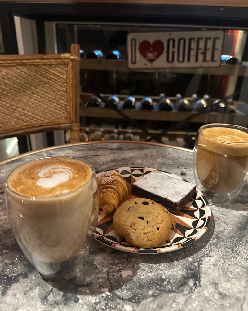 Bardel Cafe