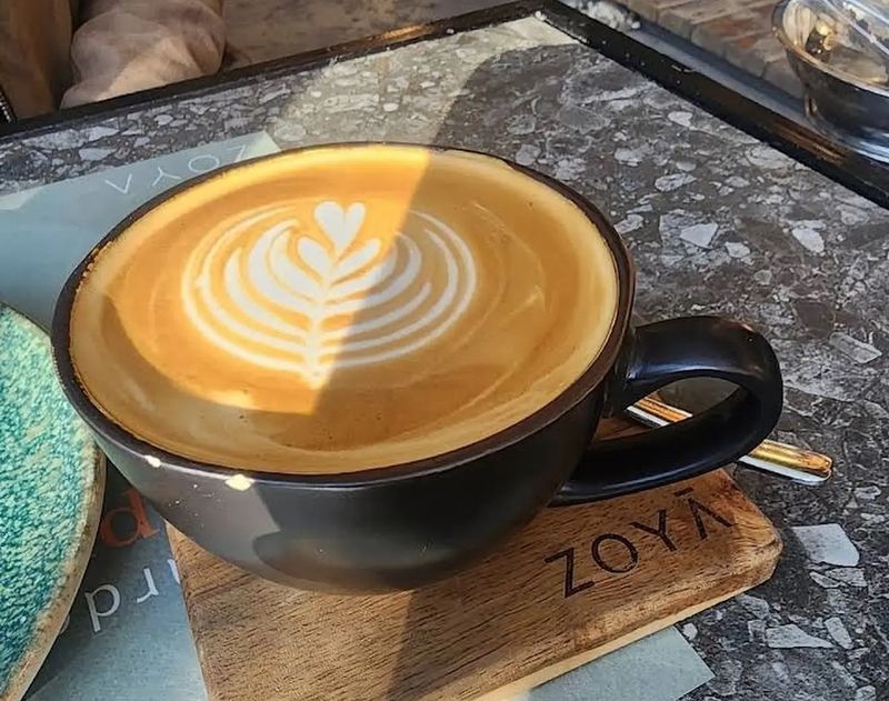 Zoya