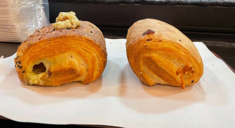 Croissant Bar