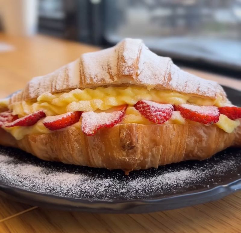 Go Croissant