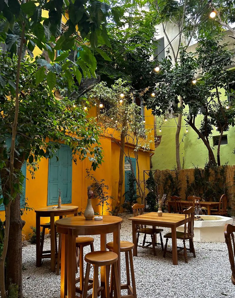 Agora 