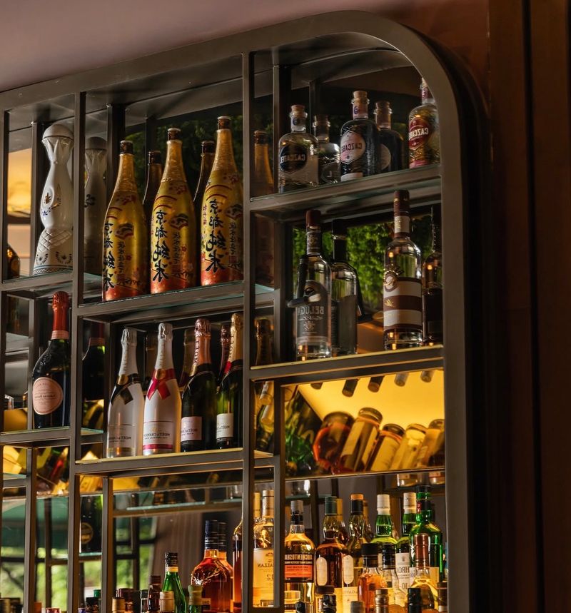 Bar Nouveau